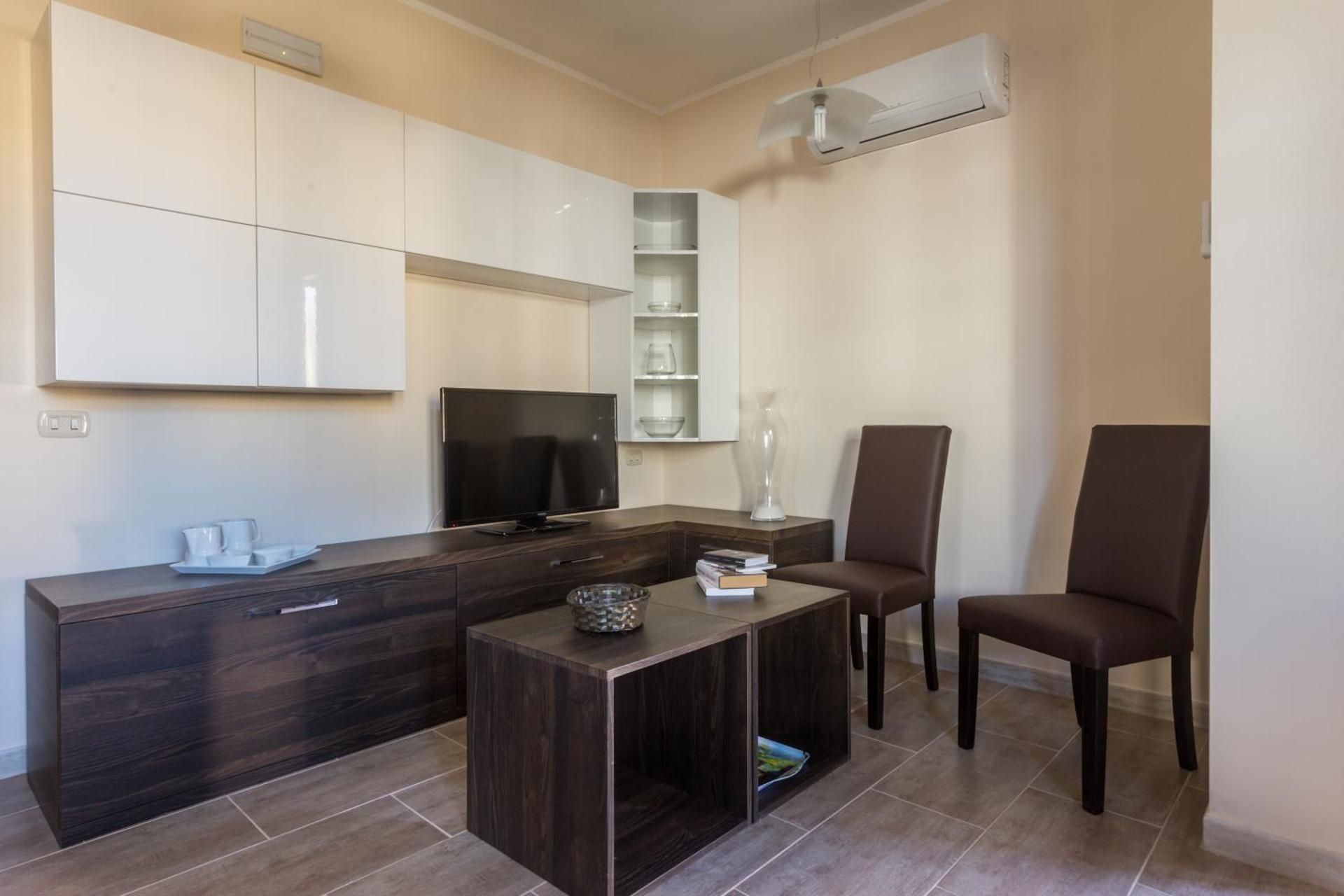 Apartment with Shower