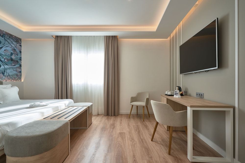 Monte Triana Standard Double Room 17