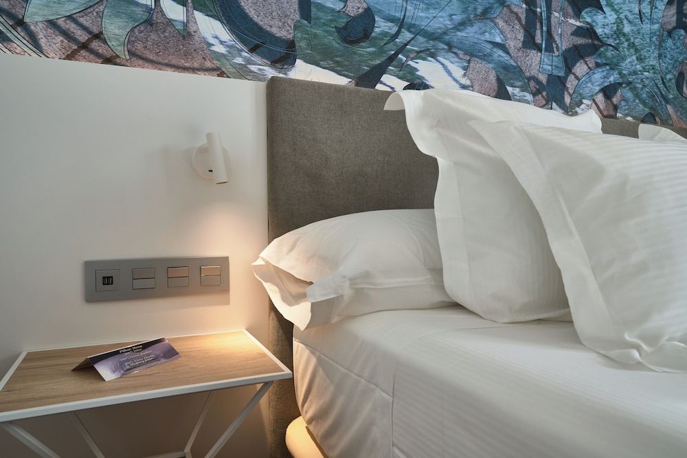 Monte Triana Standard Double Room 6