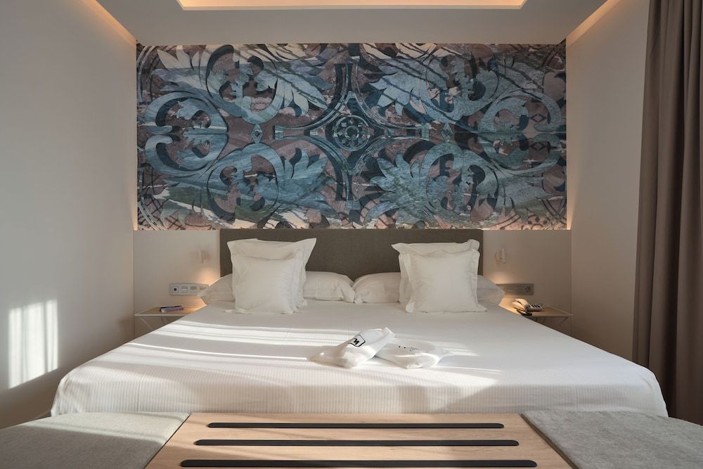 Monte Triana Standard Double Room 5