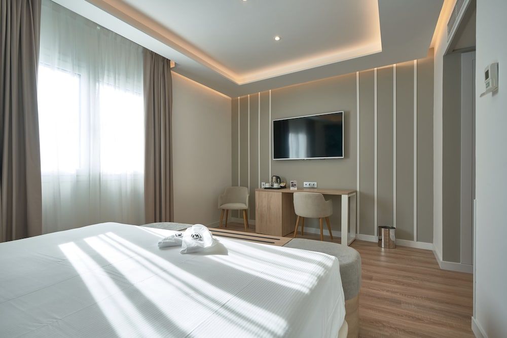 Monte Triana Standard Double Room 2