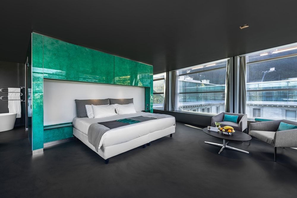 Suite (Sky Mountain)