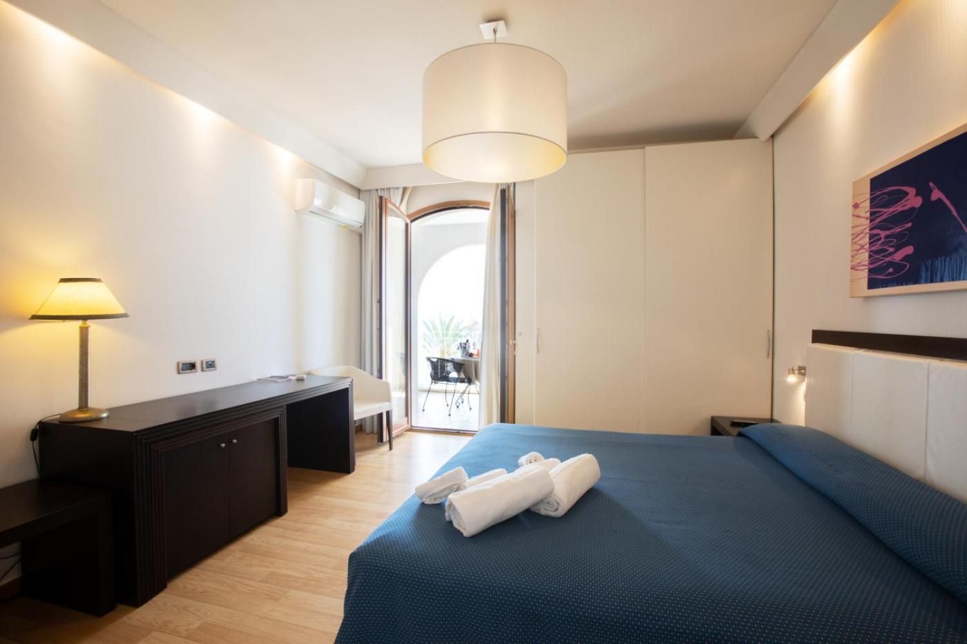 Deluxe Double Sea View