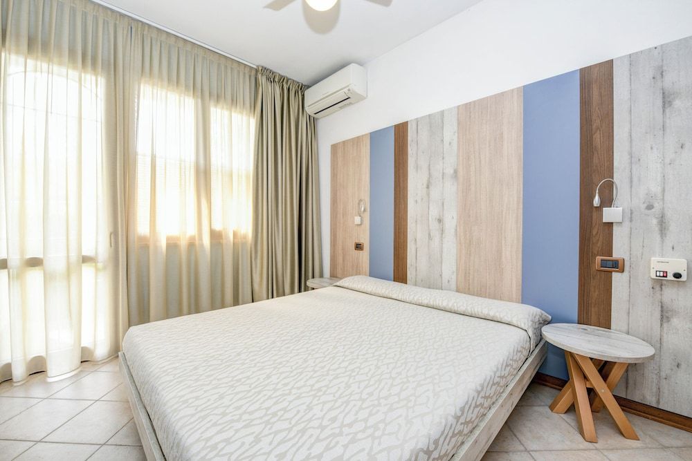 Superior Apartment, 1 Bedroom, 2 Bathrooms, Lake View