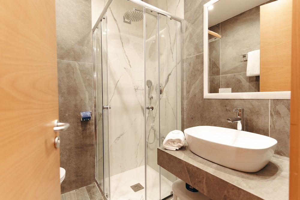 Hotel Excelsior Bari Twin Room 3