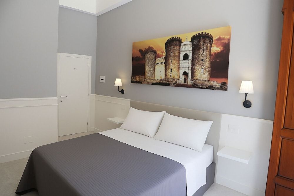 undefined Piazza Bovio 22 10