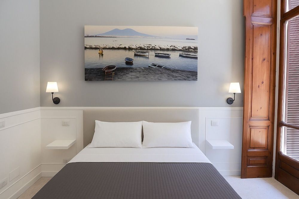 undefined Piazza Bovio 22 8