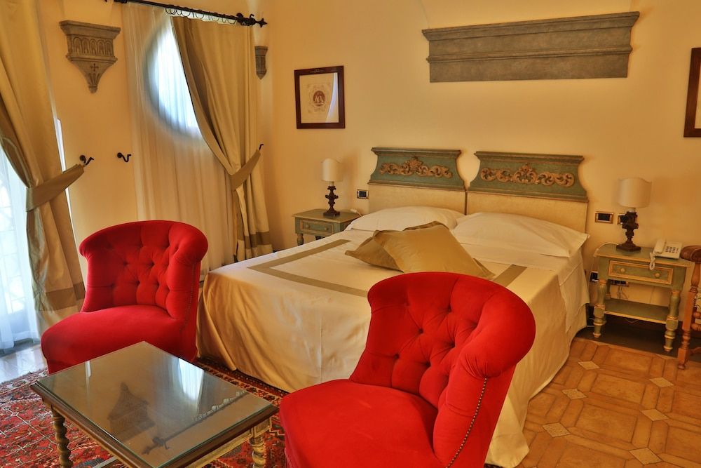 Superior Double Room Single Use, Garden View