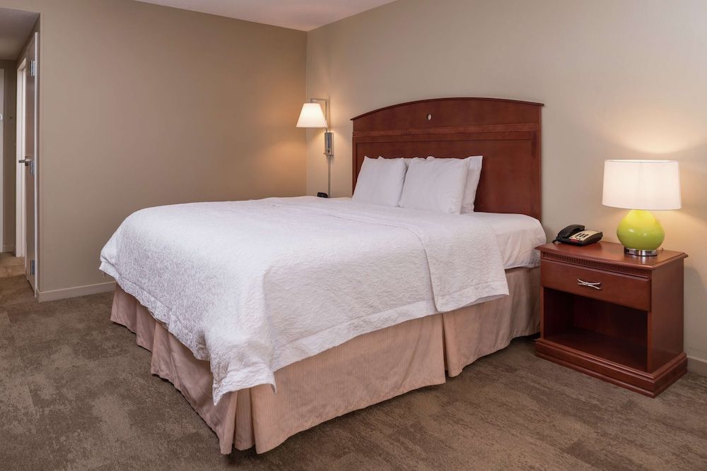 One King Bed, Non-Smoking