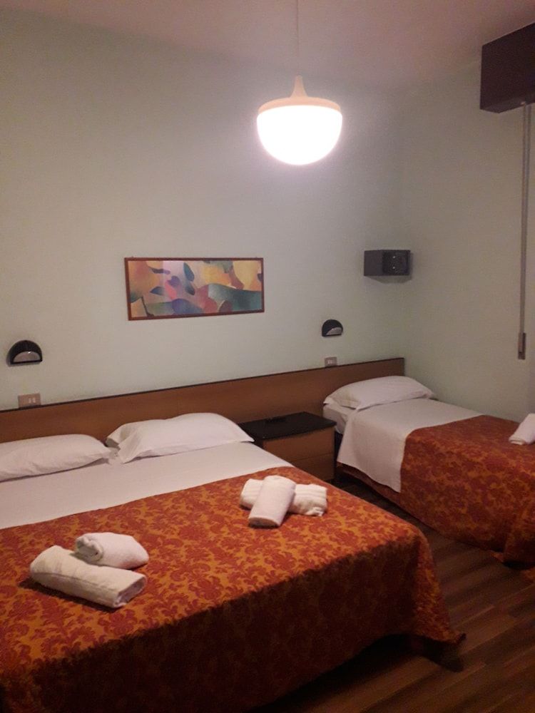 Basic Triple Room
