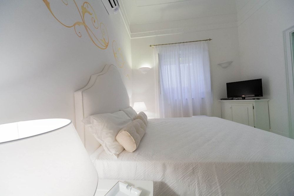 La Settima Luna Hotel Deluxe Double Room, Private Bathroom 2