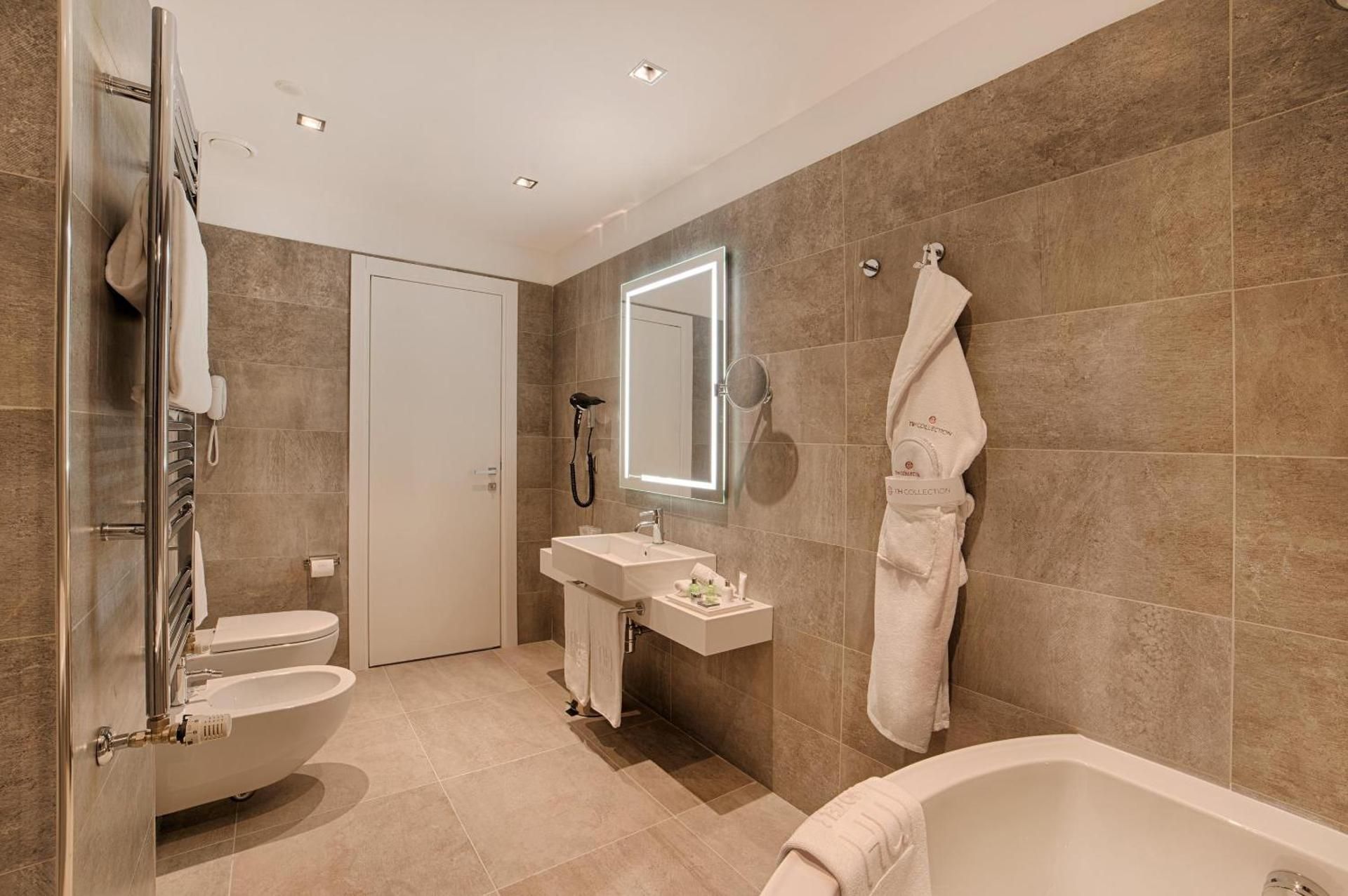 undefined NH Collection Palazzo Cinquecento 4