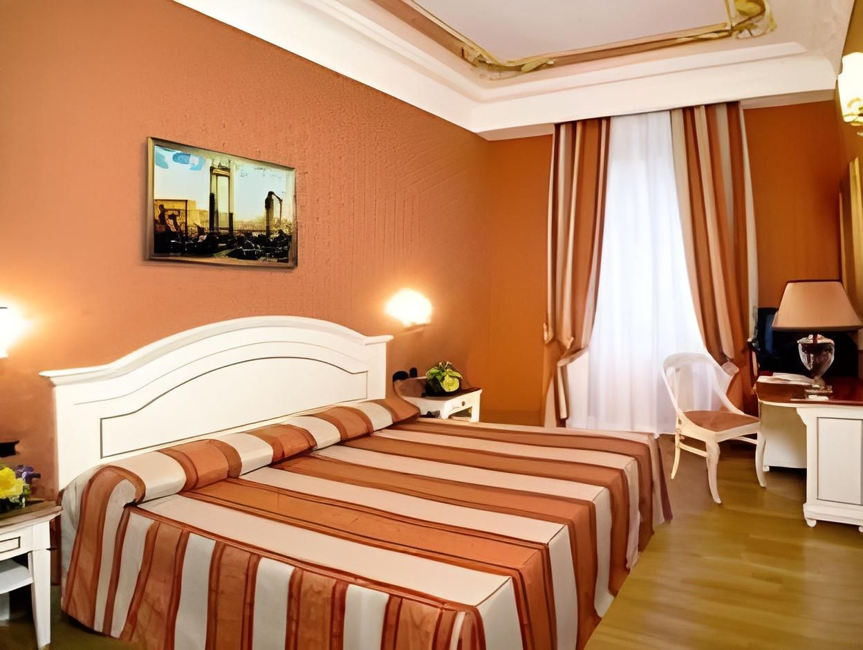 undefined Hotel La Lumiere di Piazza di Spagna 10