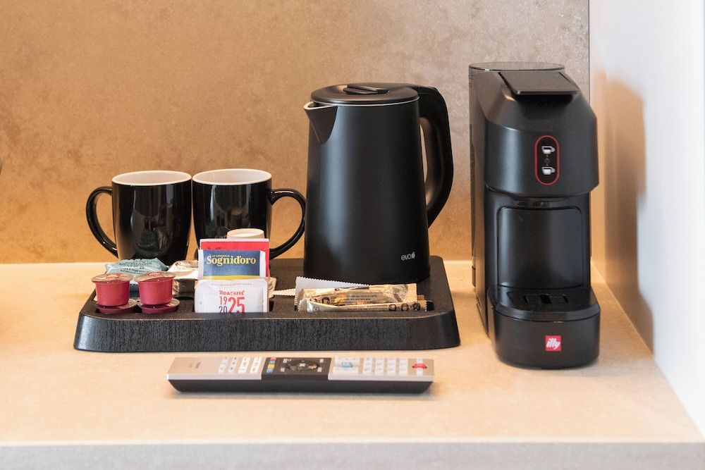 International Hotel & Suite Deluxe Suite, Hot Tub 22