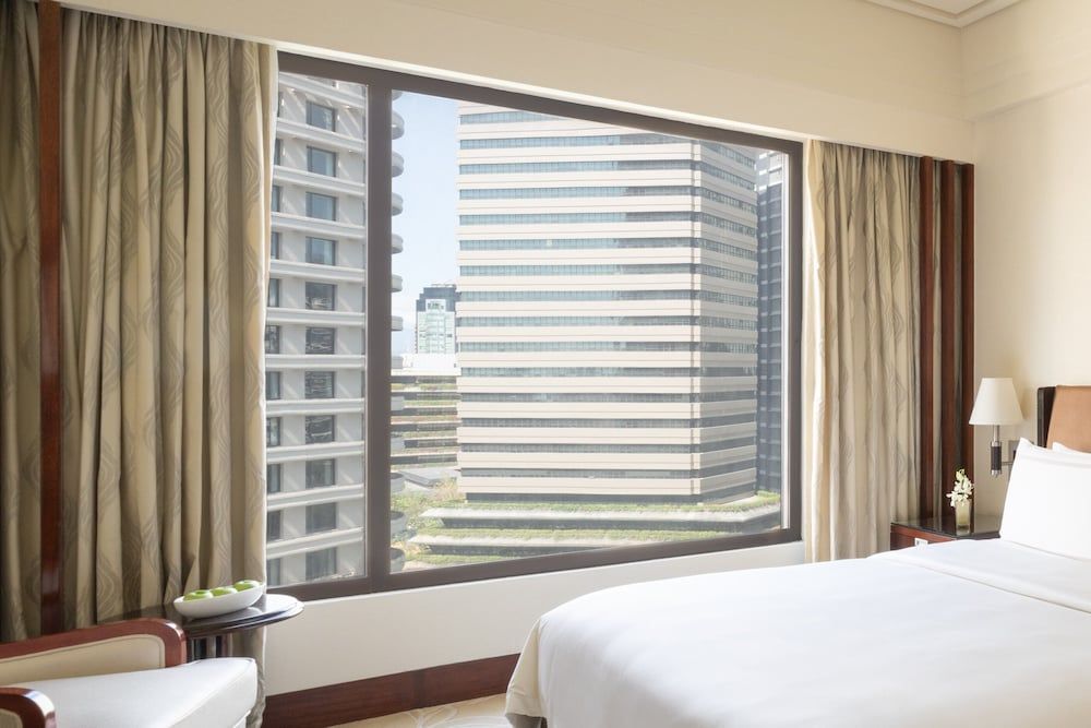 undefined Edsa Shangri-La, Manila 8