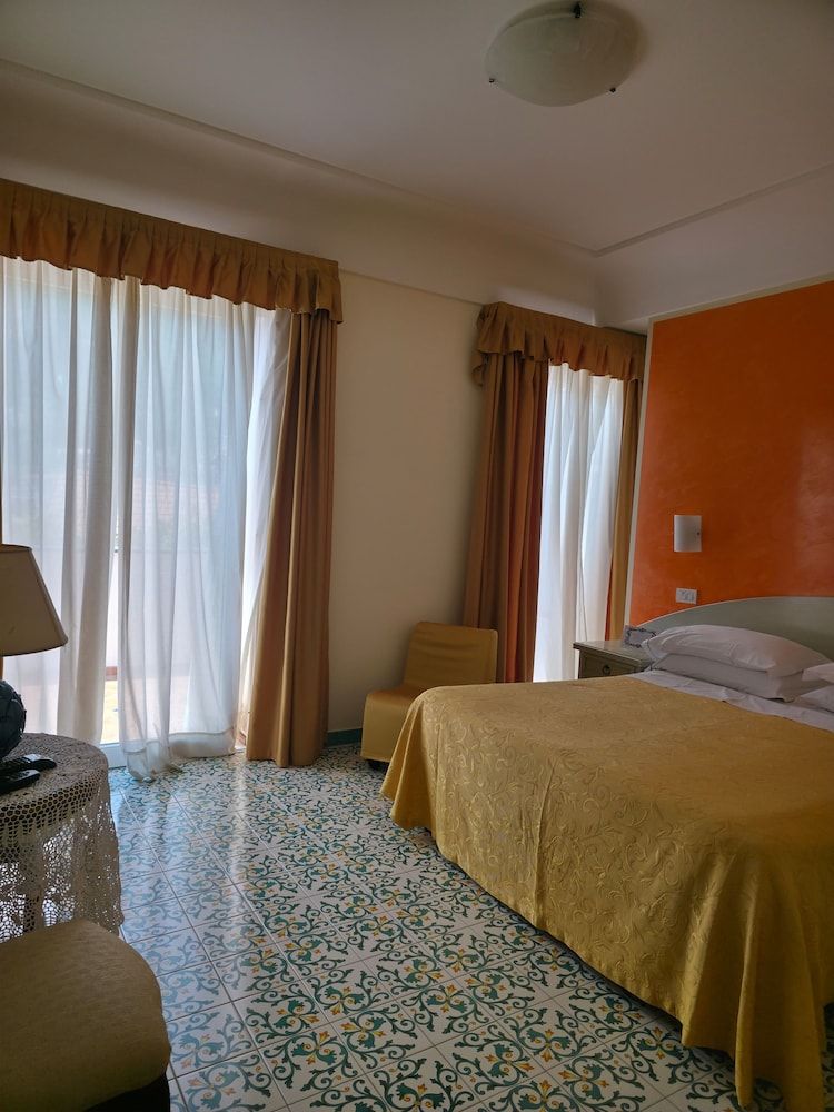 Hotel Bonadies Deluxe Room, 1 Double Bed 6
