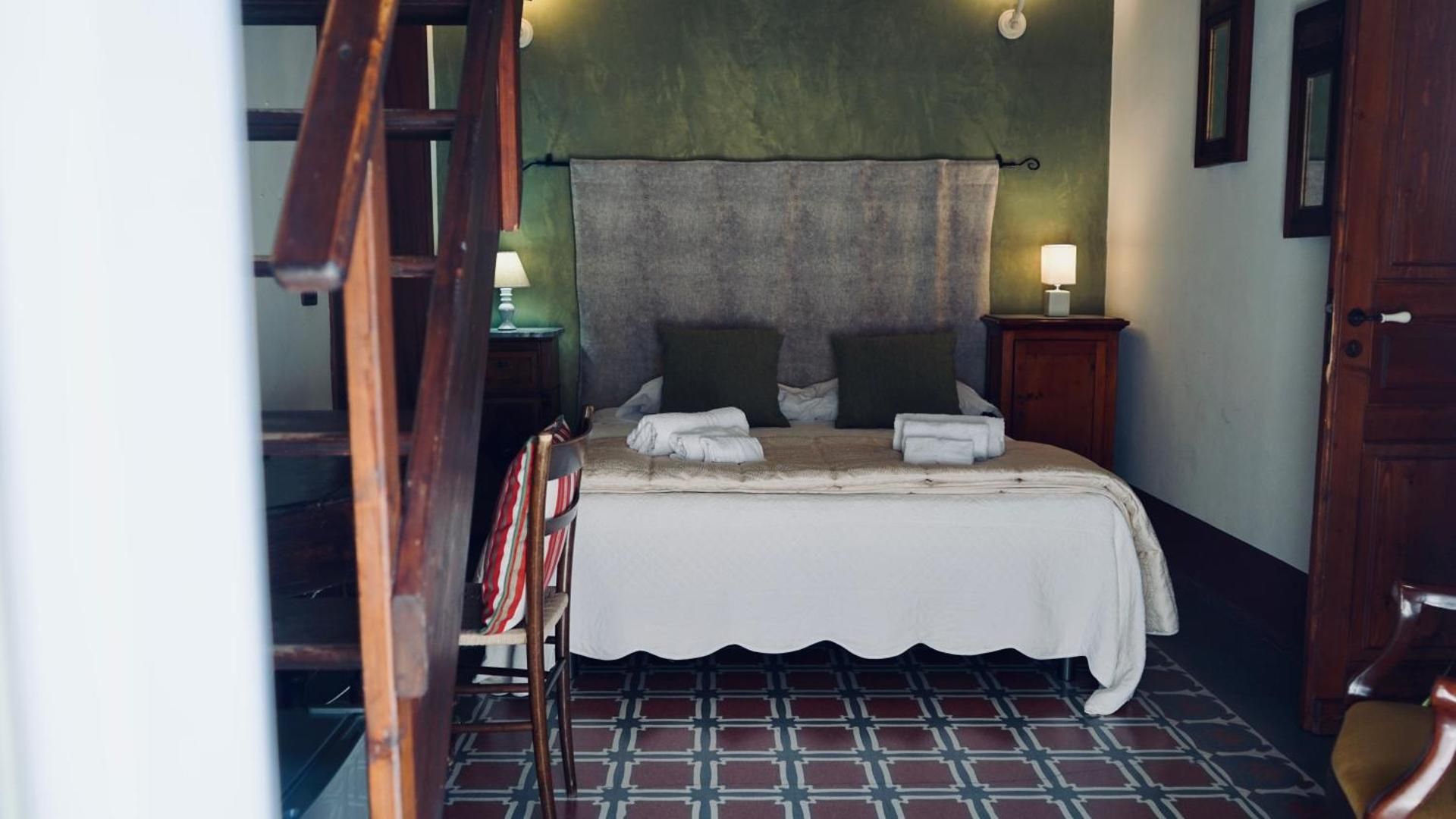 Double Room - Split Level