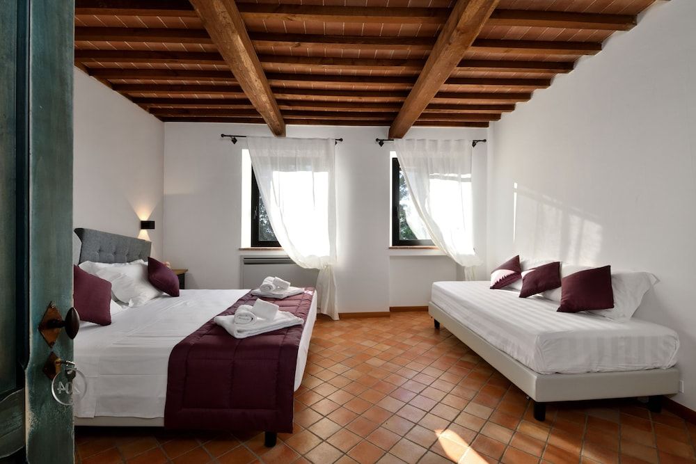 Porsenna Resort Triple Room 2