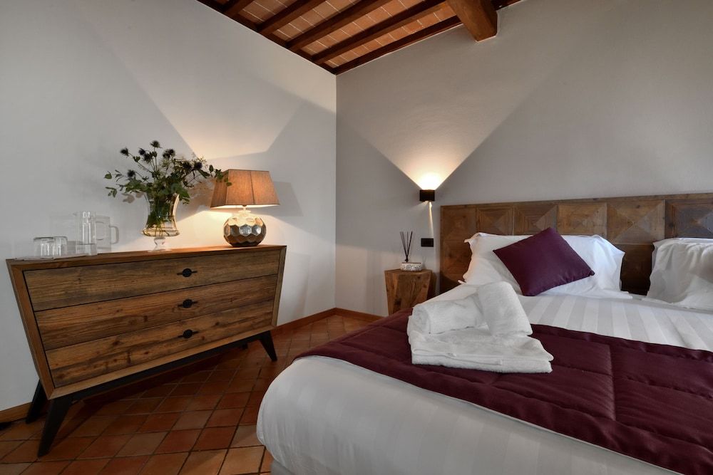 Porsenna Resort Standard Room 8