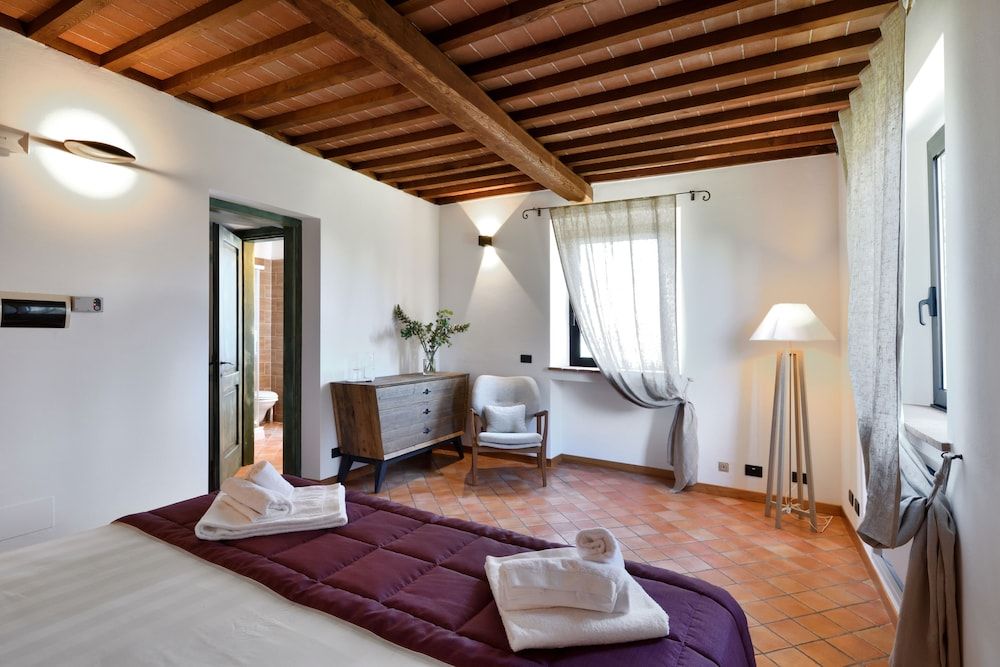 Porsenna Resort Deluxe Room 20