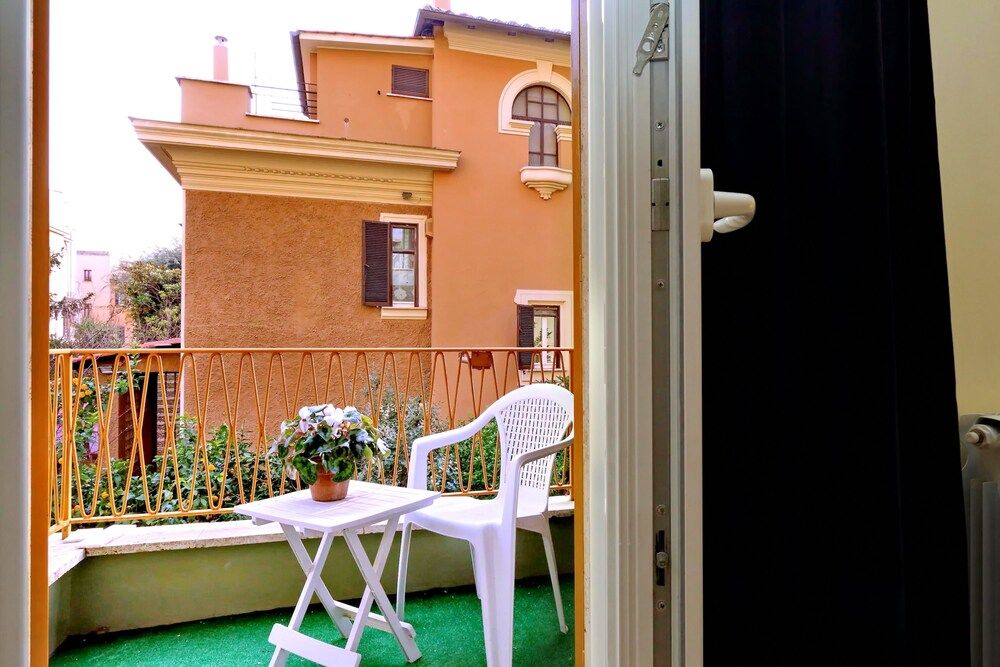 I Pini di Roma - Rooms & Suites Double Room, Private Bathroom 18