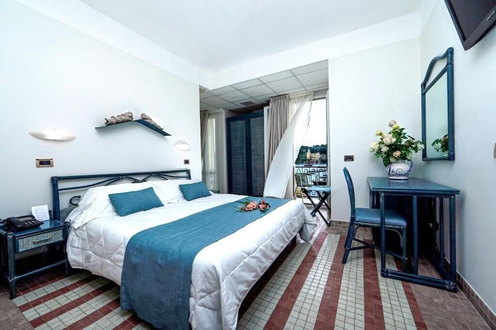 Hotel della Baia Panoramic Room 2