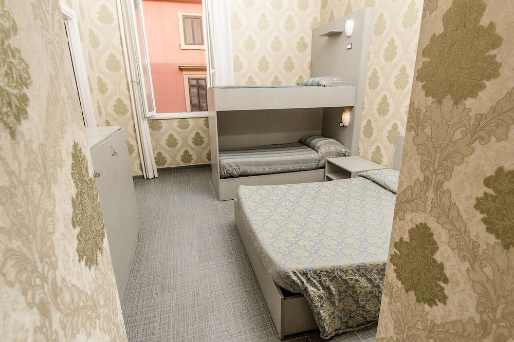 undefined Hostel Beautiful 4