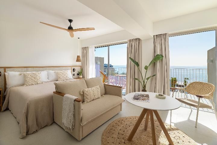 THE RESERVE JUNIOR SUITE OCEAN FRONT