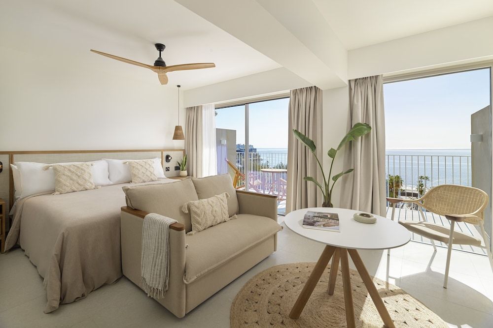 Junior Suite, Oceanfront (The Reserve)