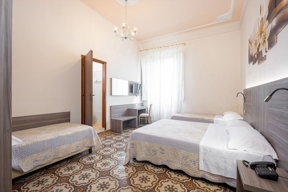 undefined Astrid Hotel 6