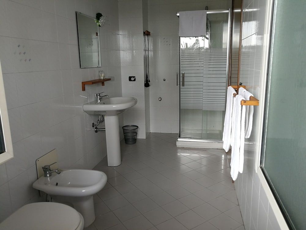 AreA DomuS Comfort Quadruple Room, Multiple Beds, Private Bathroom, Mountainside 8