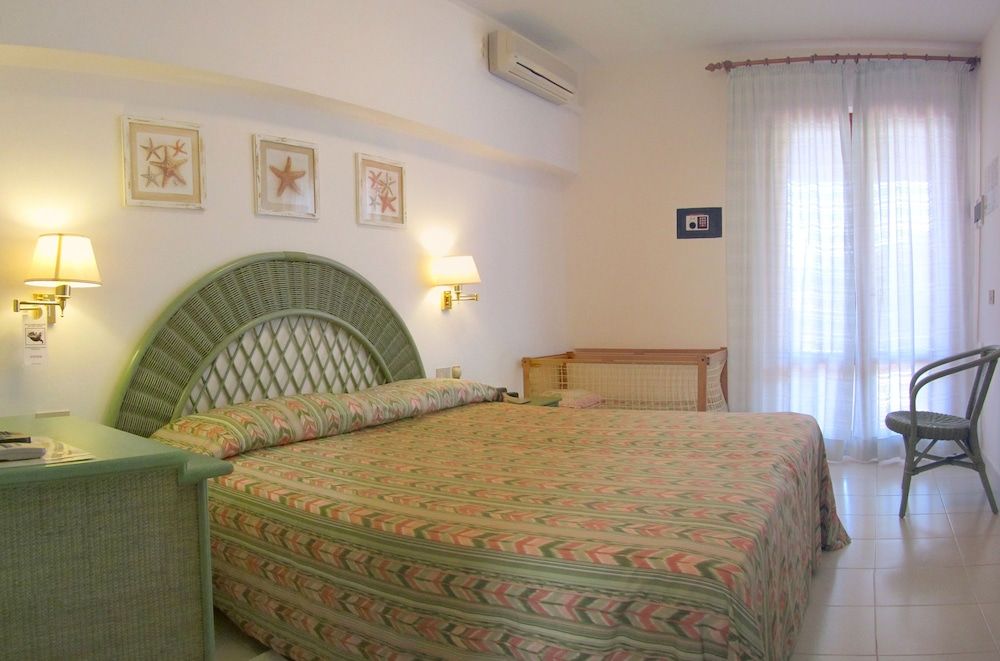 Standard Double or Twin Room (with extra bed)