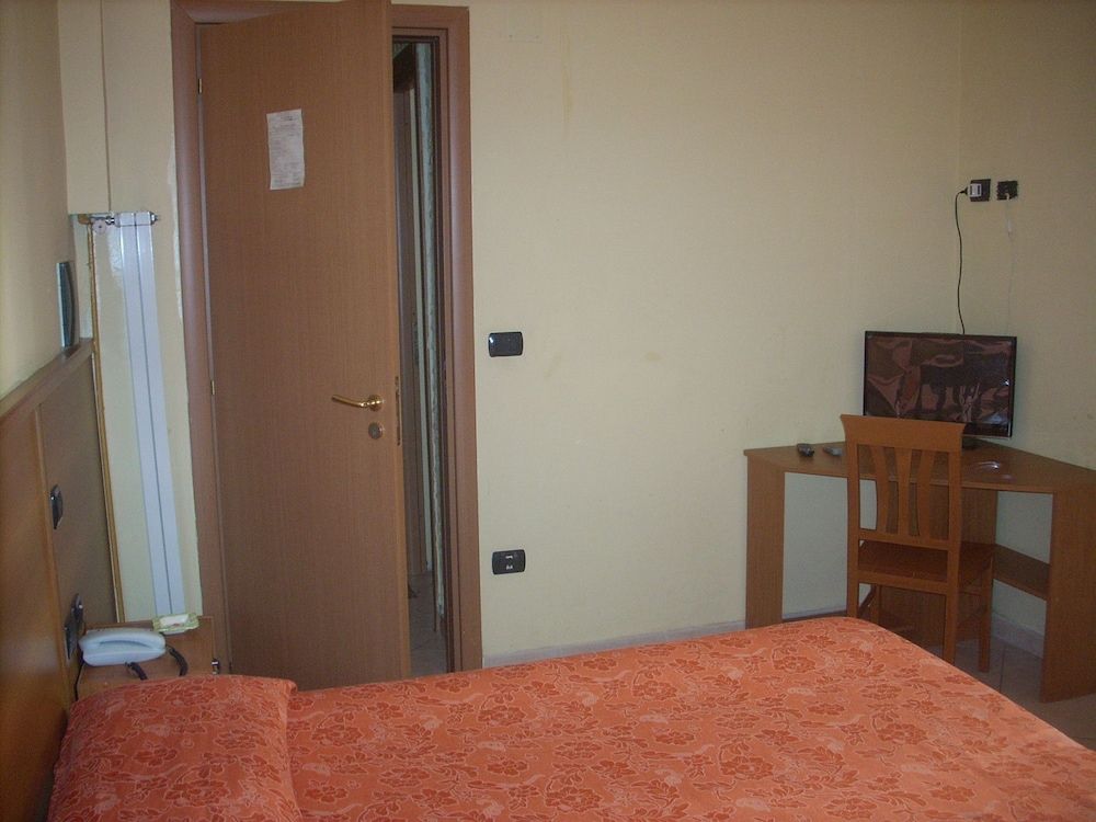 undefined Hotel Casanova 8