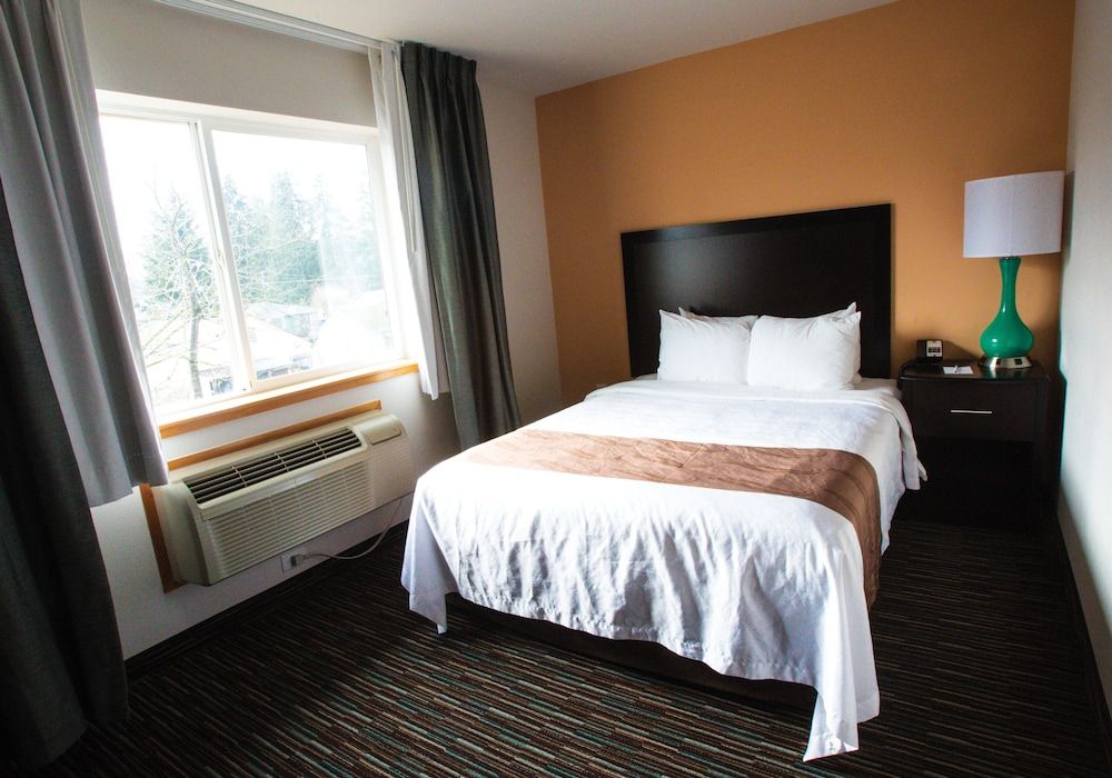 Dorena Double Queen Suite