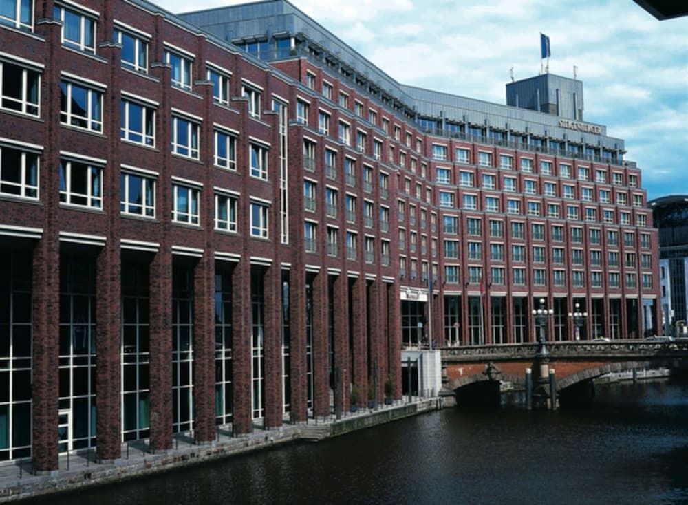 undefined Steigenberger Hotel Hamburg 8