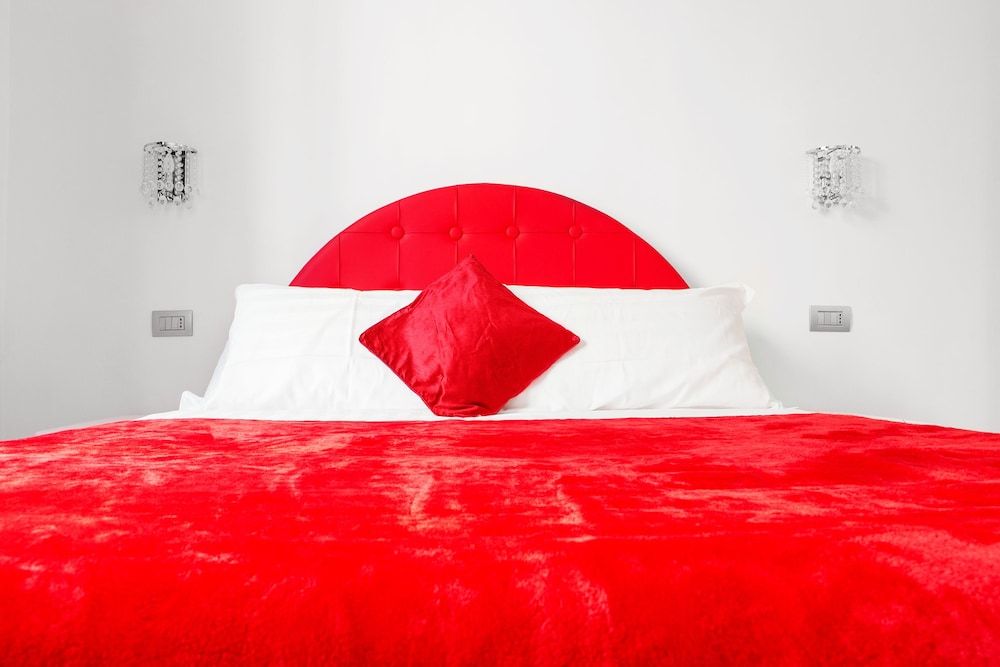 Vatican Grand Suite Deluxe Double Room 6