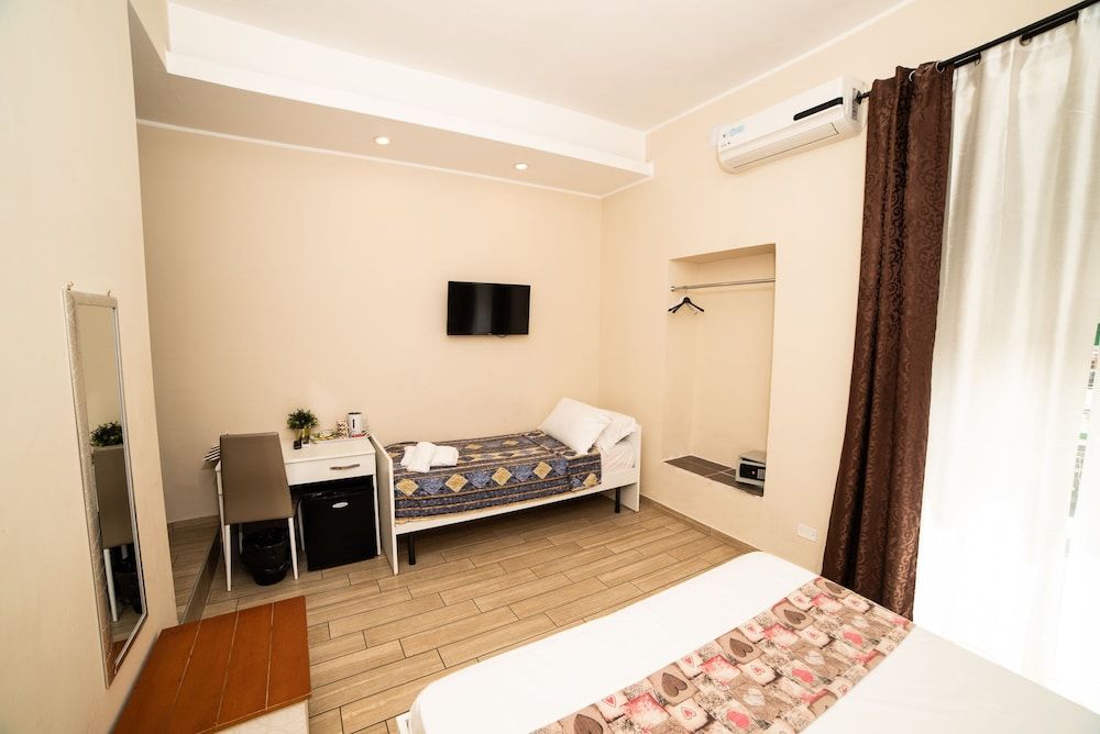 undefined B&B Metropolitan 8