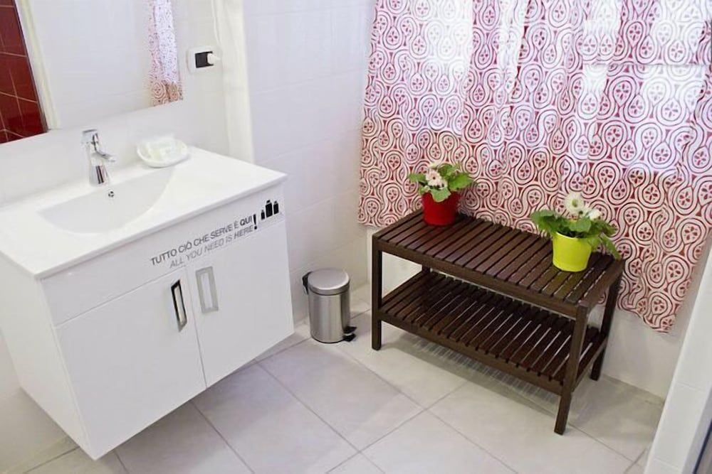 BeHouse Naples Room and Breakfast Standard Double Room 16