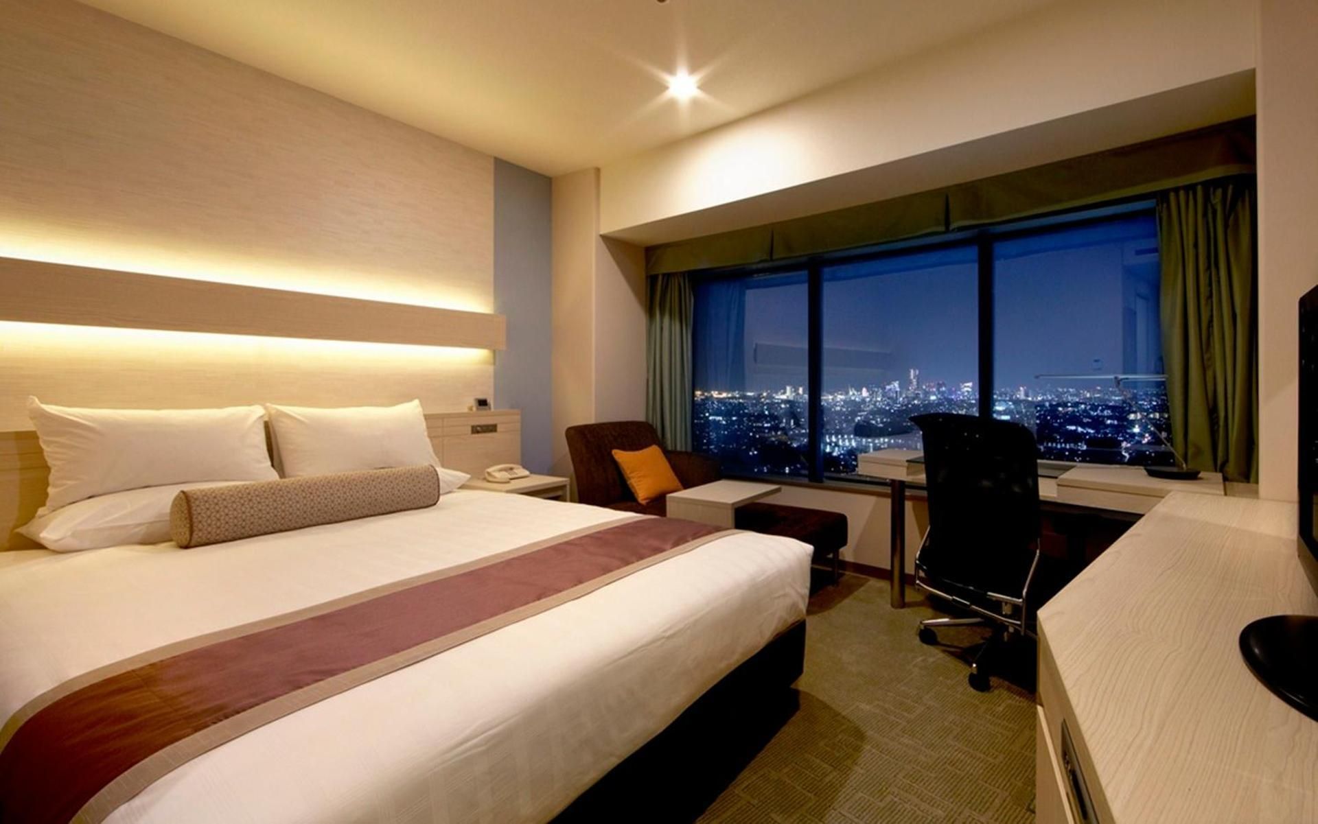 35th Floor Double Room - Smoking