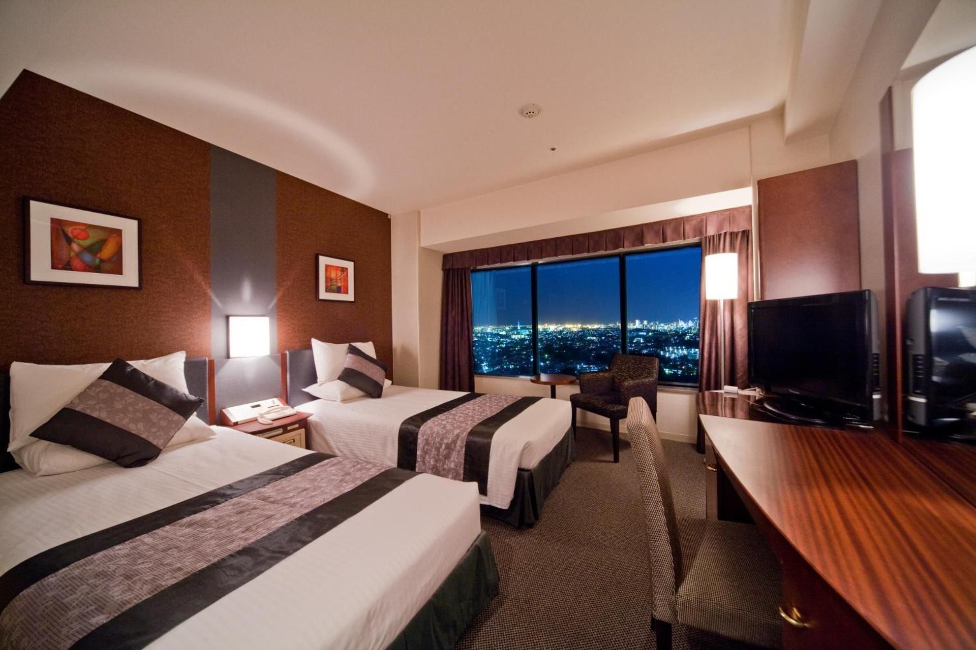 [Upgraded] Basic Twin Room (20th-31st Floor) - Non-Smoking