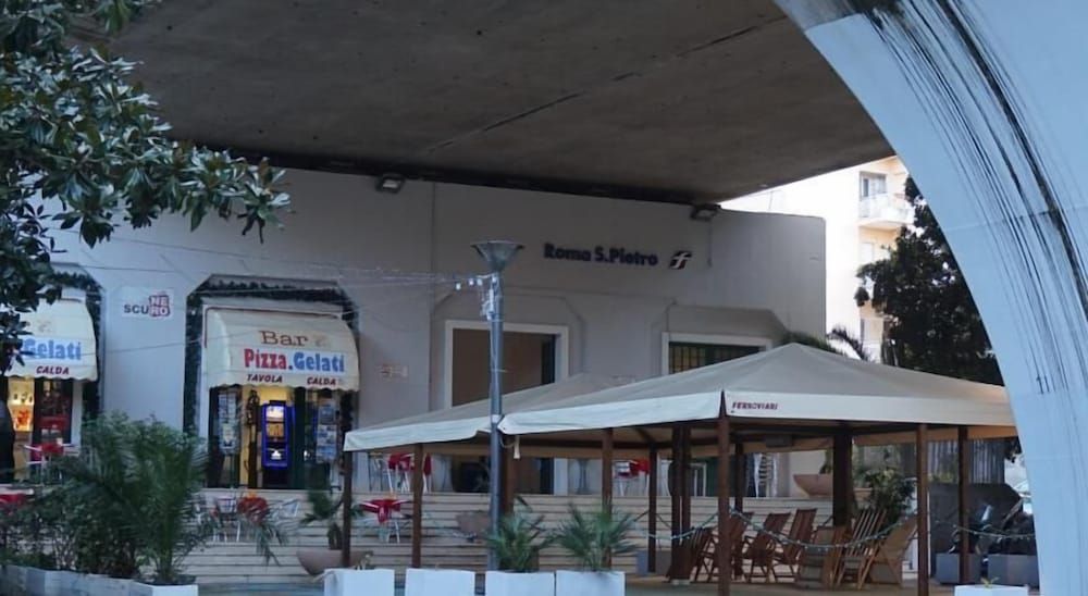 undefined Holiday a San Pietro 6