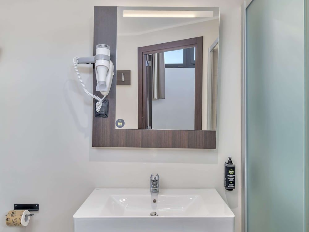 B&B Hotel Como Camerlata Double Room, Non Smoking 8