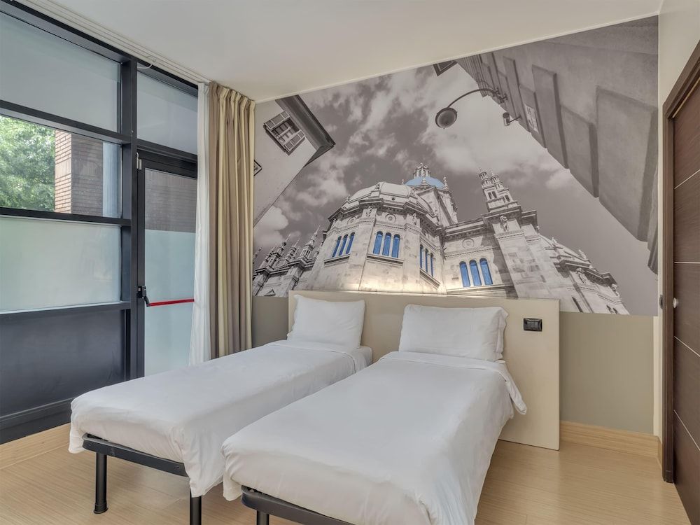 undefined B&B Hotel Como Camerlata 3