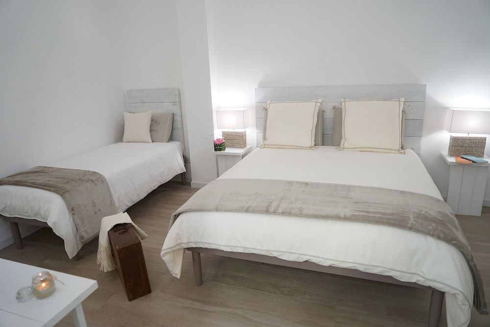 FEMily B&B Design Triple Room, Multiple Beds, Non Smoking, Ensuite 3