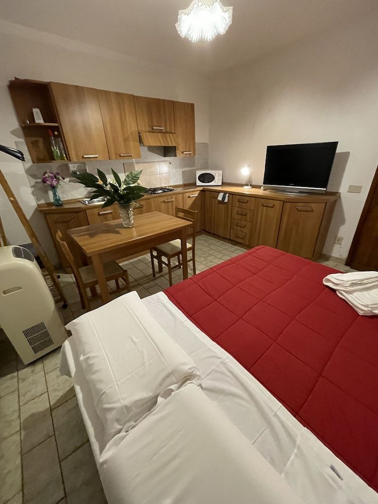 Grey's House Studio, Shared Bathroom 3