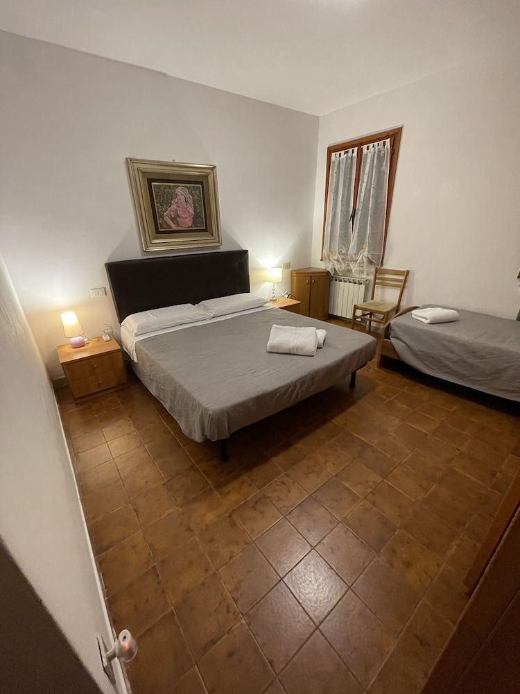 undefined Grey's House 3