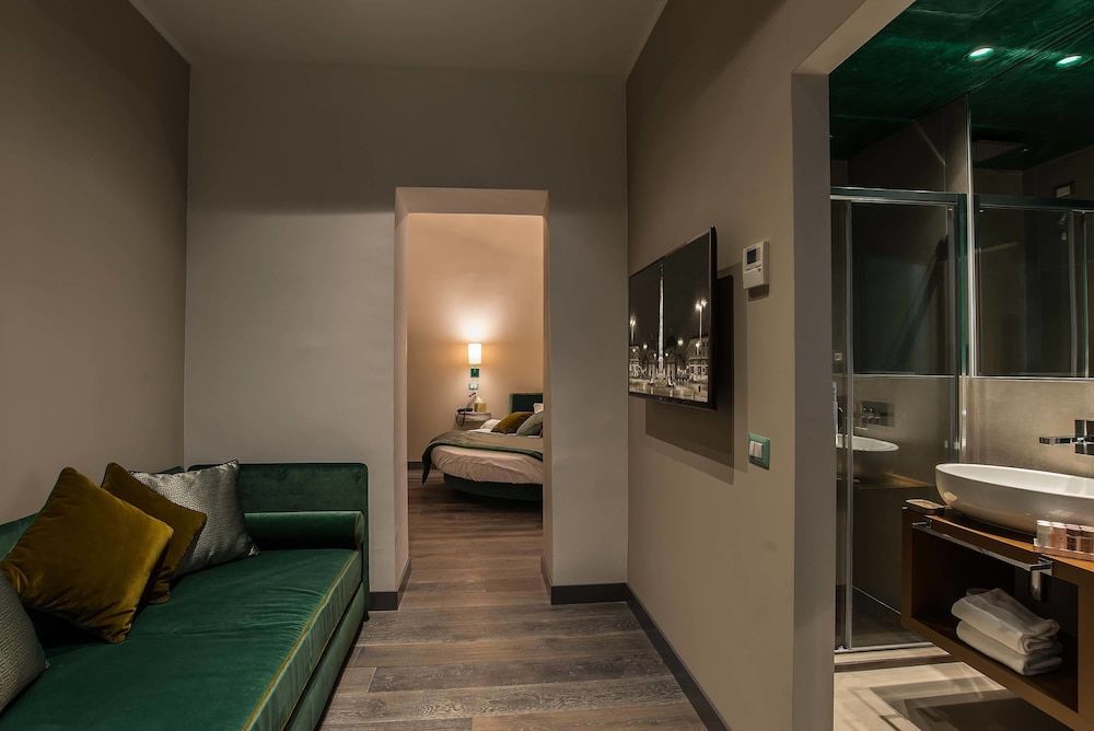 undefined Colonna Suite del Corso 2