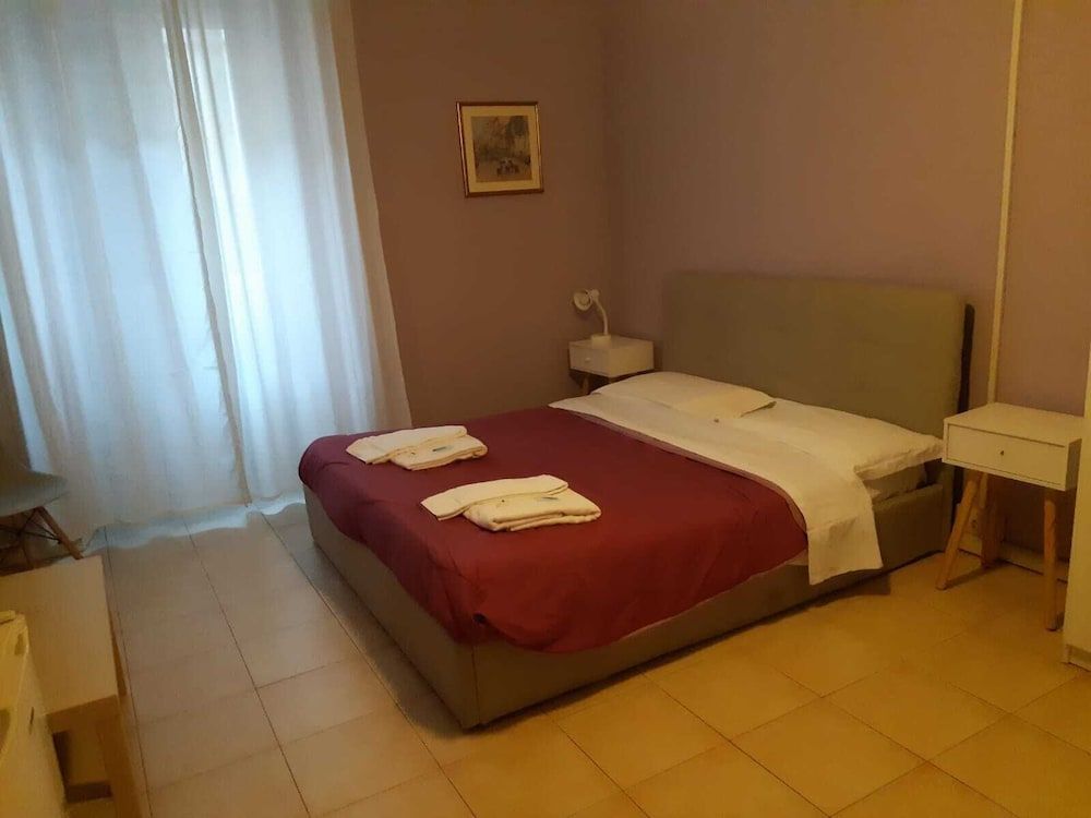 Gialel Guesthouse Double or Twin Room, Shared Bathroom 6