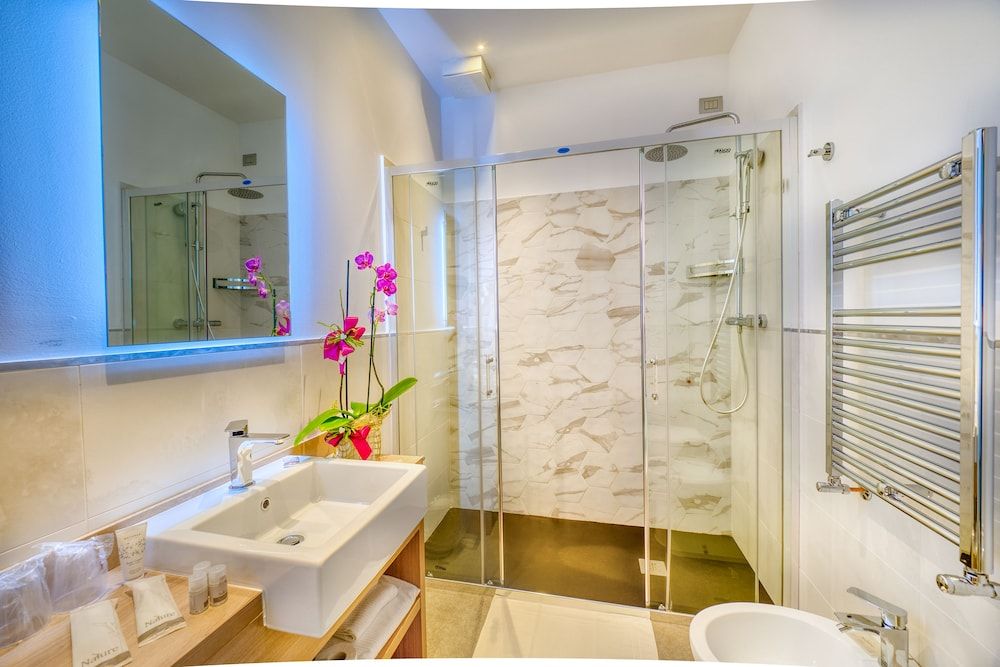 Hotel Bramante Spa Junior Suite 4