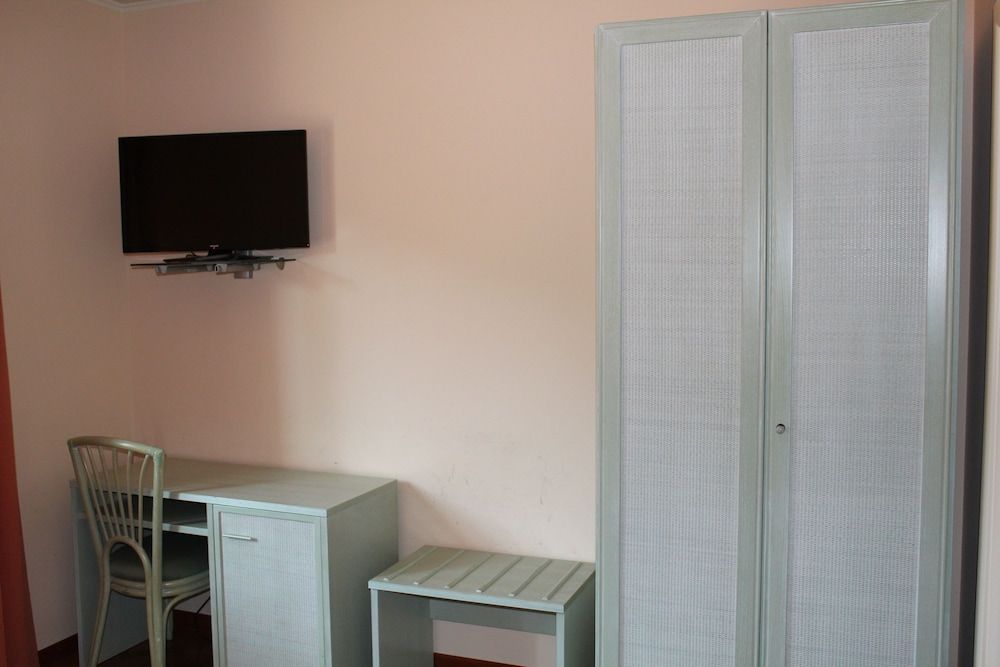 Hotel Novecento Standard Double Room Single Use 2